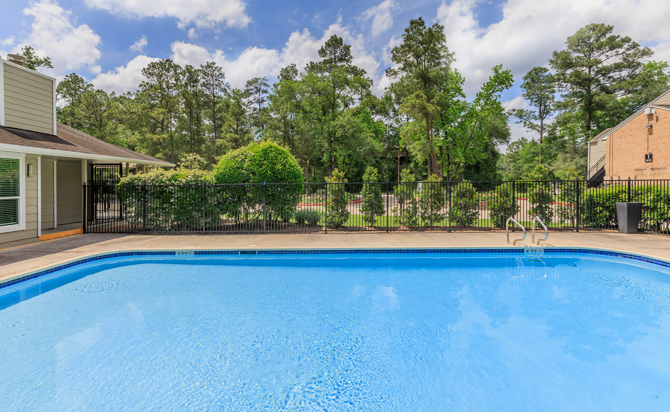 333 Holly - Apartments in The Woodlands, TX